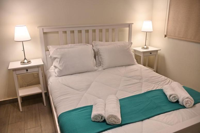 Edessis Beach House Limasol Buitenkant foto