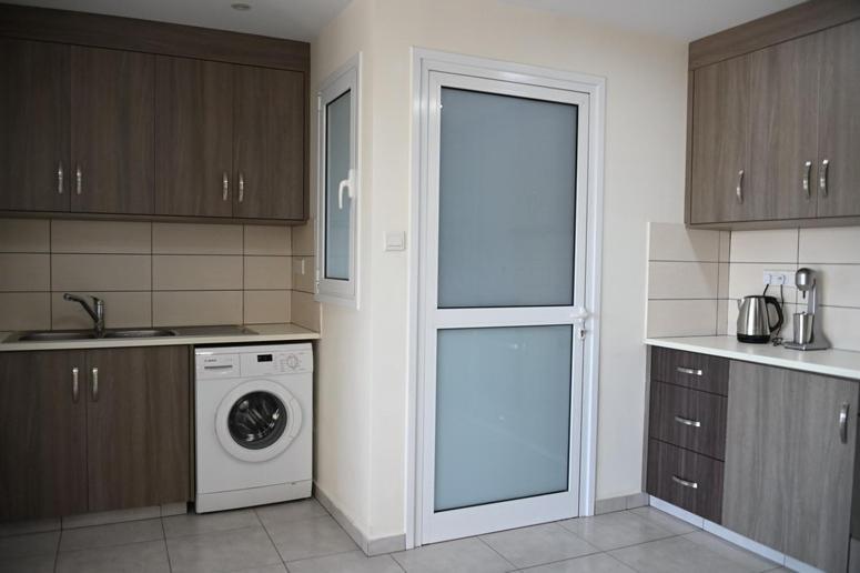 Edessis Beach House Limasol Buitenkant foto
