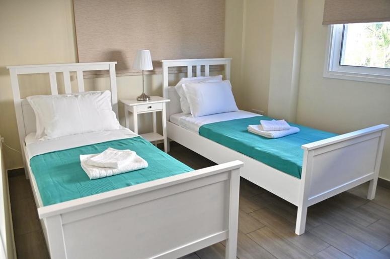 Edessis Beach House Limasol Buitenkant foto